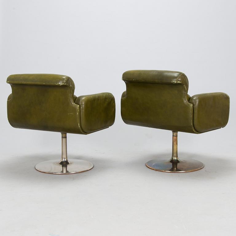 Five '08083' Imatra armchairs for Asko. In production 1970-1975.