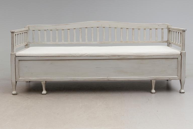 SOFFA, 1900-talets första hälft.