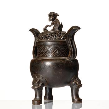 A large bronze censer, Ming dynasty (1368-1644).