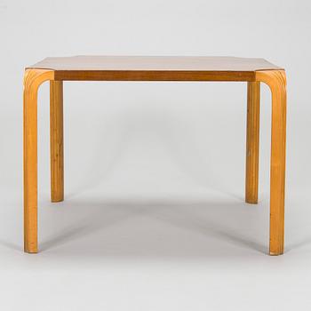 Alvar Aalto, soffbord, modell MX800B för Artek, 1960-tal.