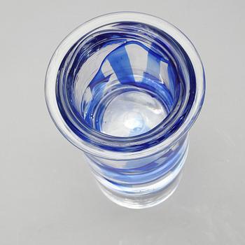 VAS, två delar, glas, Lars Hellsten, Orrefors, daterad på kvitto 1995.