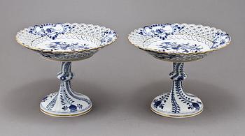UPPSATSSKÅLAR, ett par, porslin, Meissen, 1900-talets mitt.