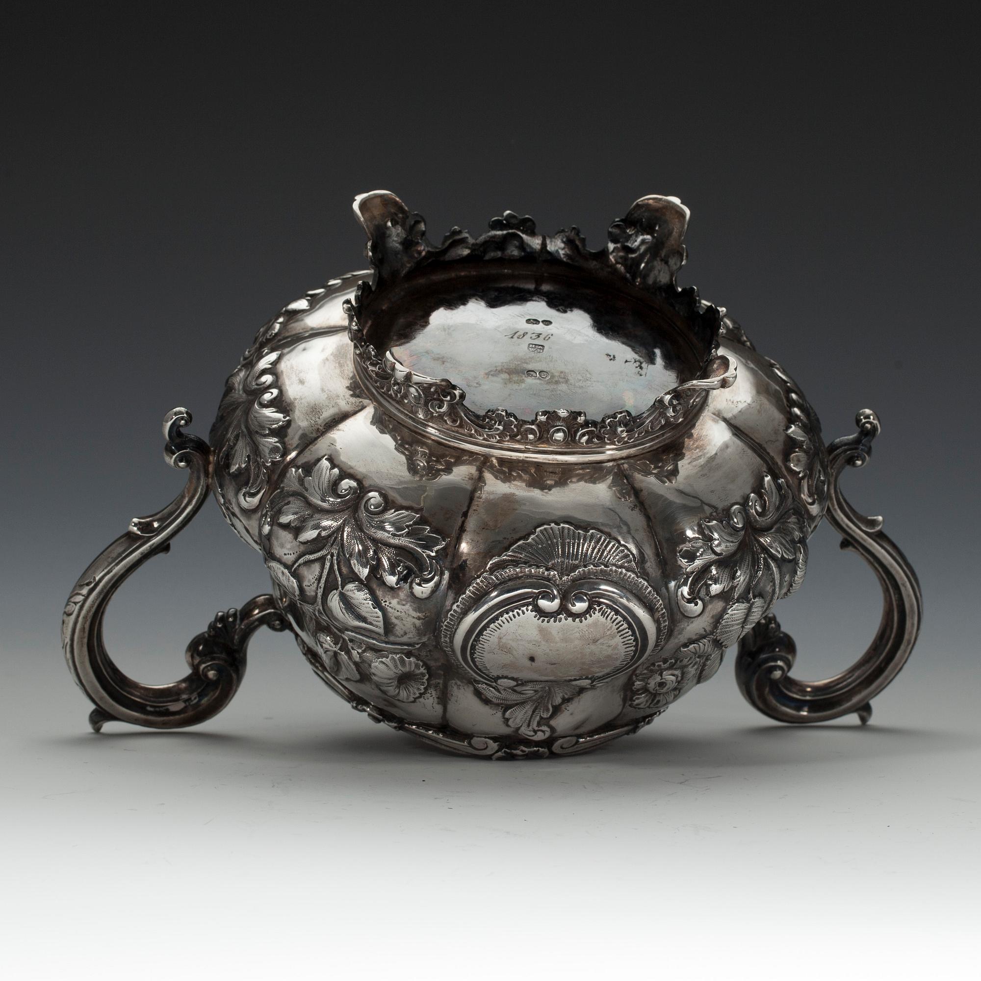 SOCKERSKÅL, silver, London 1836. Vikt 404,3 g.