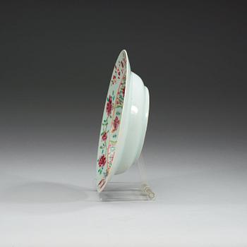 TALLRIK, kompaniporslin. Qing dynastin, Qianlong (1736-95).