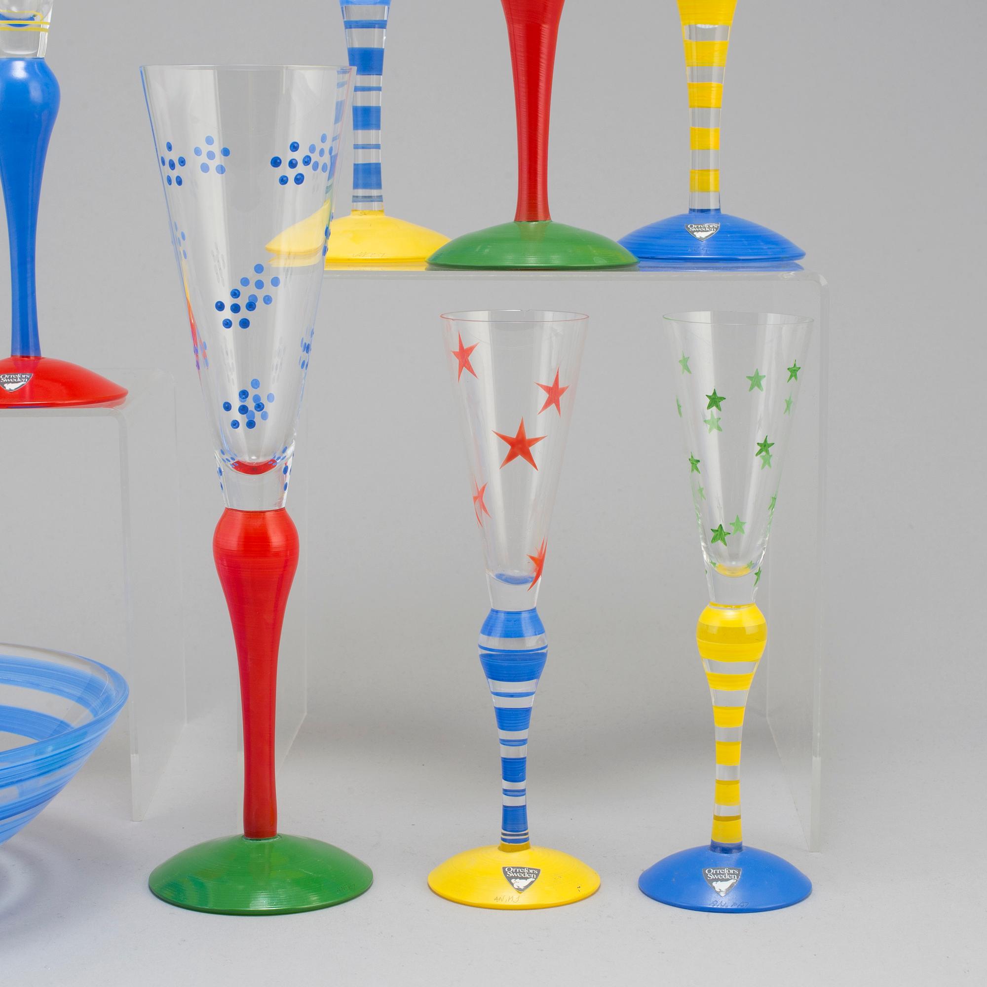 ANNE NILSSON, glas, 8 st samt skål, glas, "Clown", Orrefors.