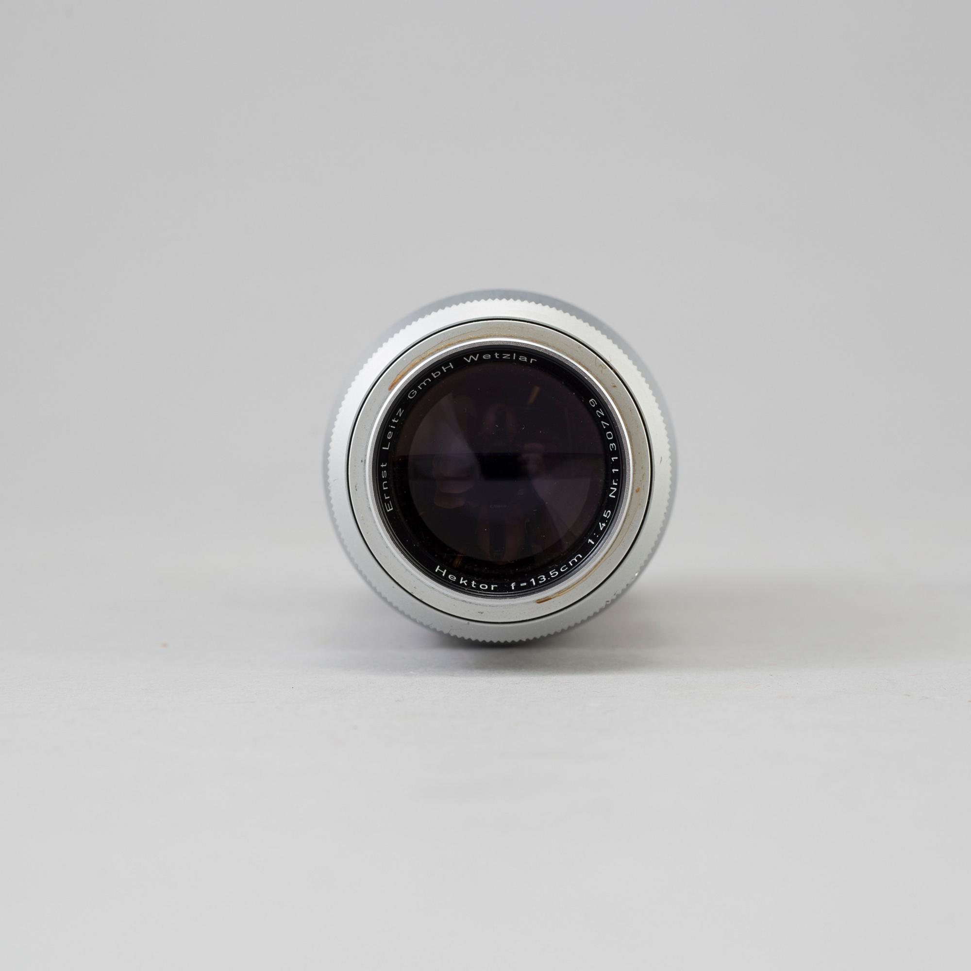 Hektor f=13.5 cm 1:4.5, Elmar f=5 cm 1:3,5, Canon 50mm f:1.8 from Germany and Japan.
