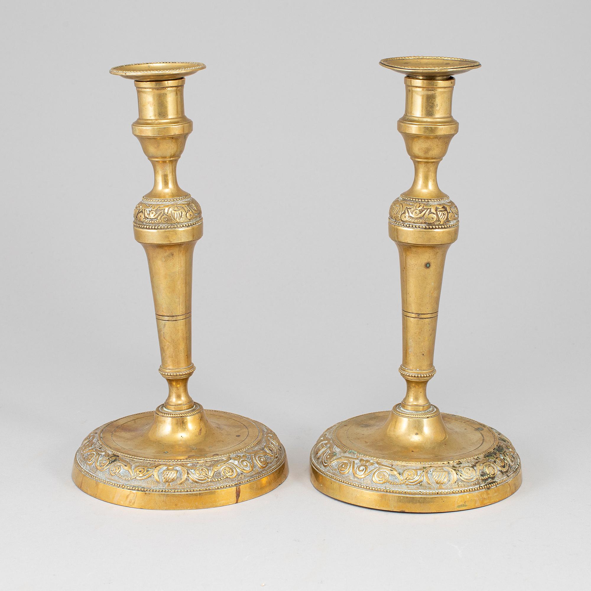 LJUSSTAKAR, ett par, brons, 1800-talets första hälft.