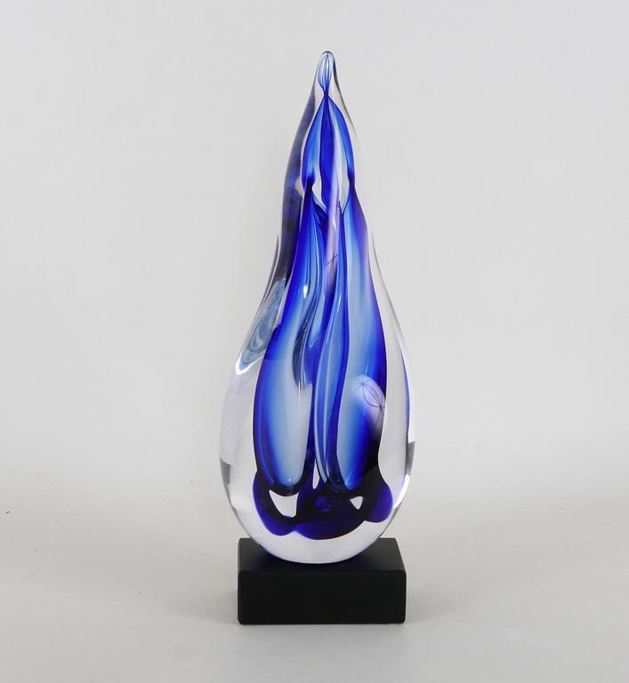 OBELISK, glas. Hanne Dreuthler o Arthur Zirnsack, Studio Åhus.