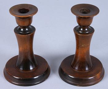 LJUSSTAKAR, ett par, "Liljeholmens ljusstake N:r 11", Carl Malmsten.