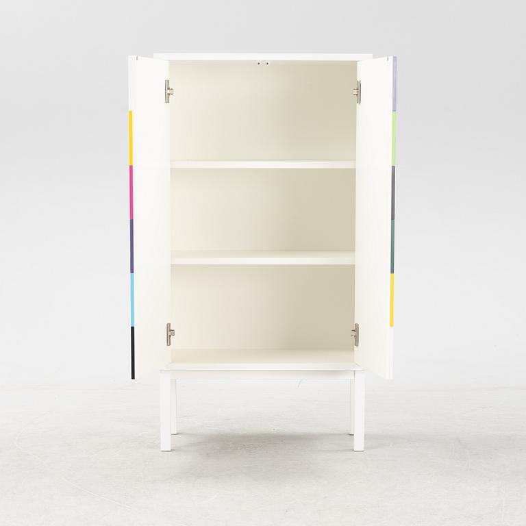 Sara Larsson, "Collect multi", skåp, A2. 2000-tal.