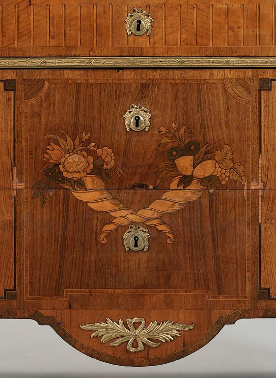 BYRÅ, av Gustaf Foltiern (mästare i Stockholm 1771-1804), gustaviansk.