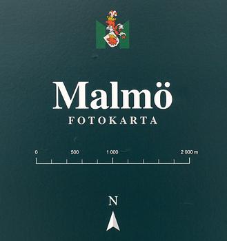 PHOTO MAP OF MALMÖ, 2004.