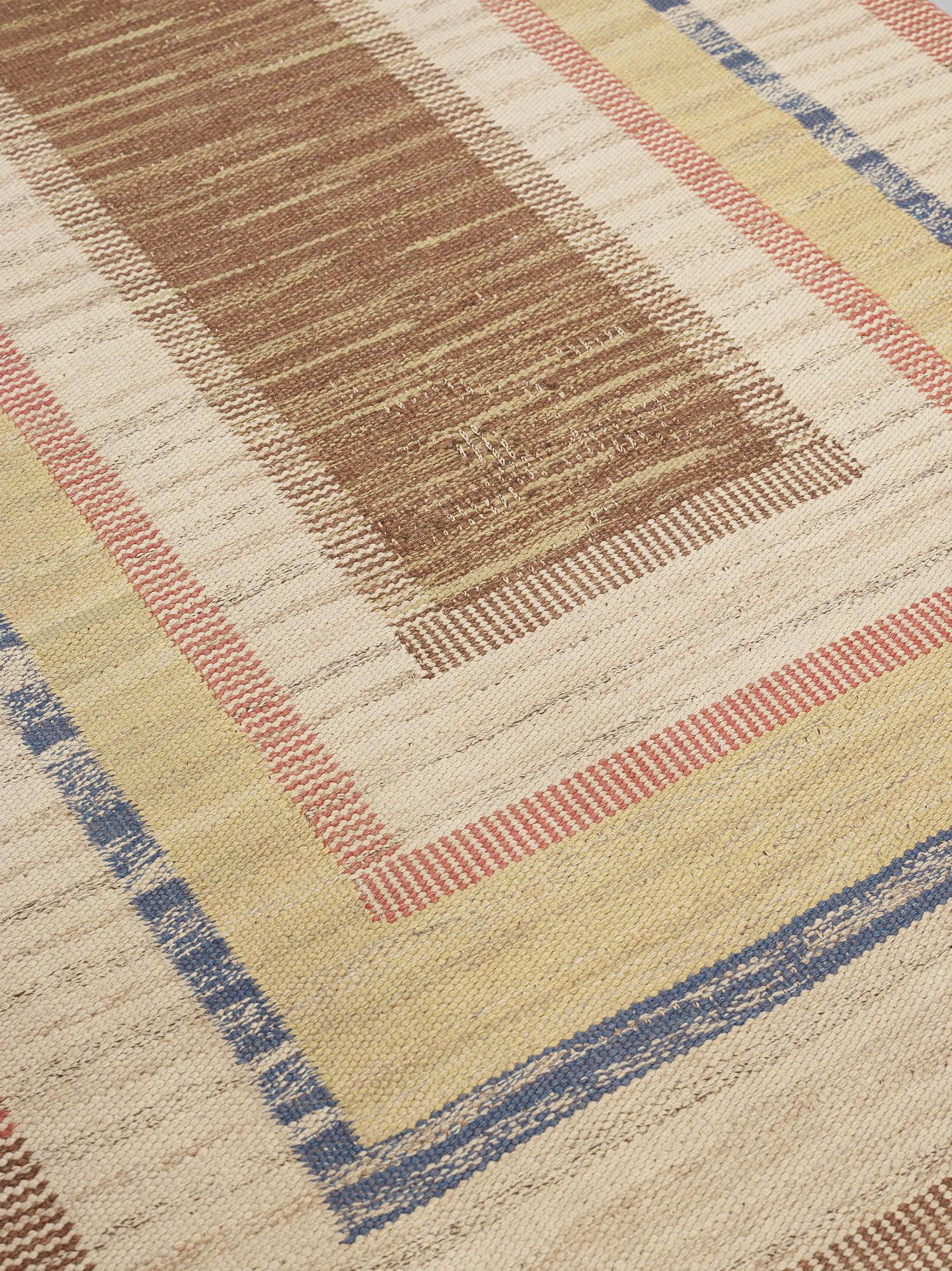 CARPET. "Ljusa bårdmattan". Flate weave. 220,5 x 126 cm. Signed MMF.