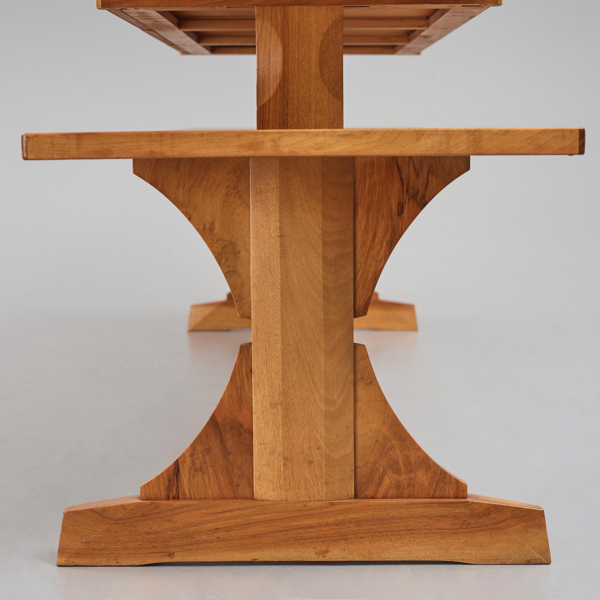 Josef Frank, biblioteksbord / sideboard, Firma Svenskt Tenn, modell 2226.