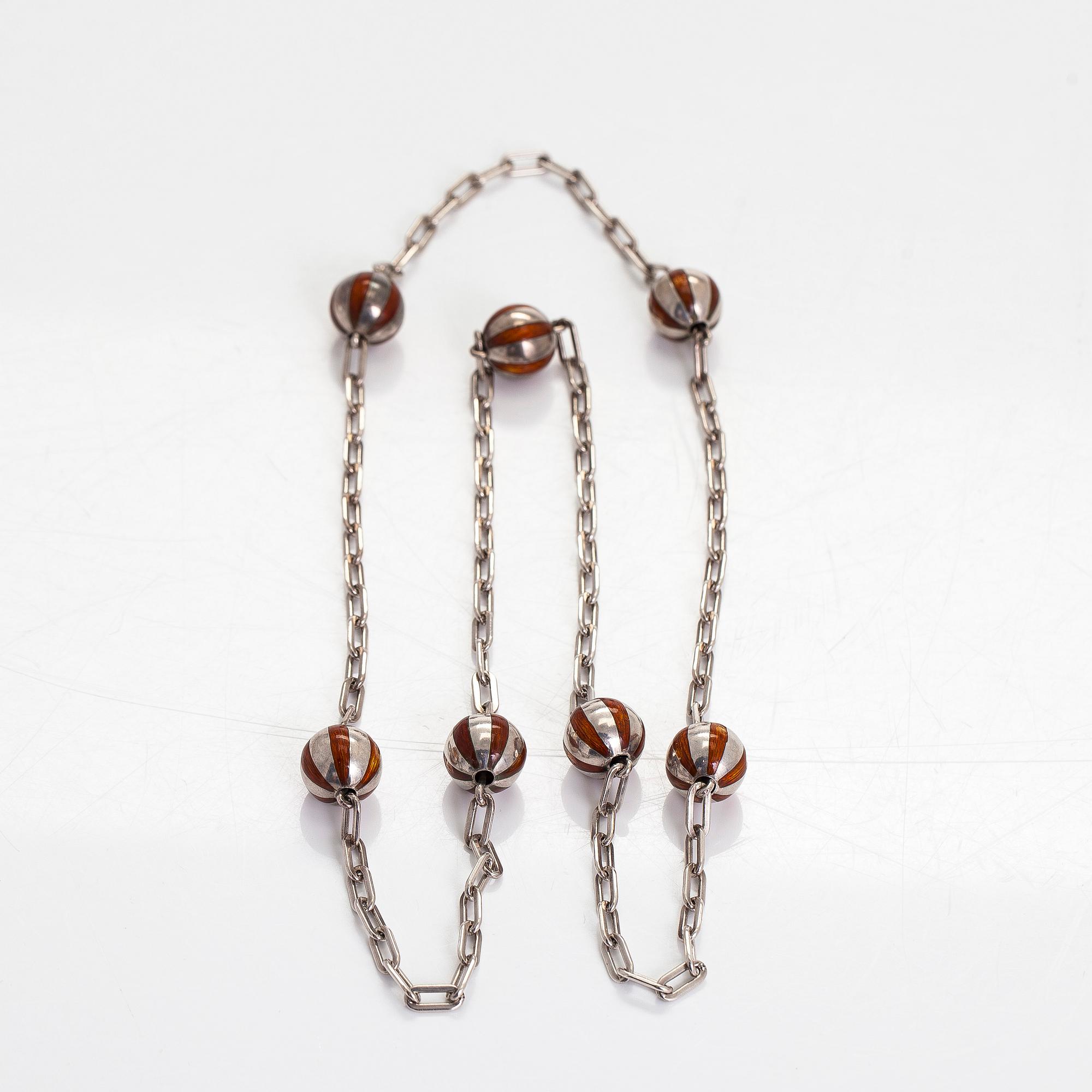 Collier, silver, emalj, A. Tillander; Helsingfors 1975.