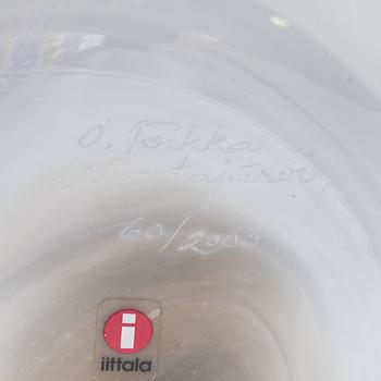 Oiva Toikka, lasilintu, signeerattu O. Toikka Nuutajärvi 60/2000.