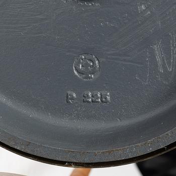 Harald Notini, eller Uno Westerberg, golvlampor, ett par, modell "15750", Arvid Böhlmarks Lampfabrik, Stockholm, 1950-60-tal.