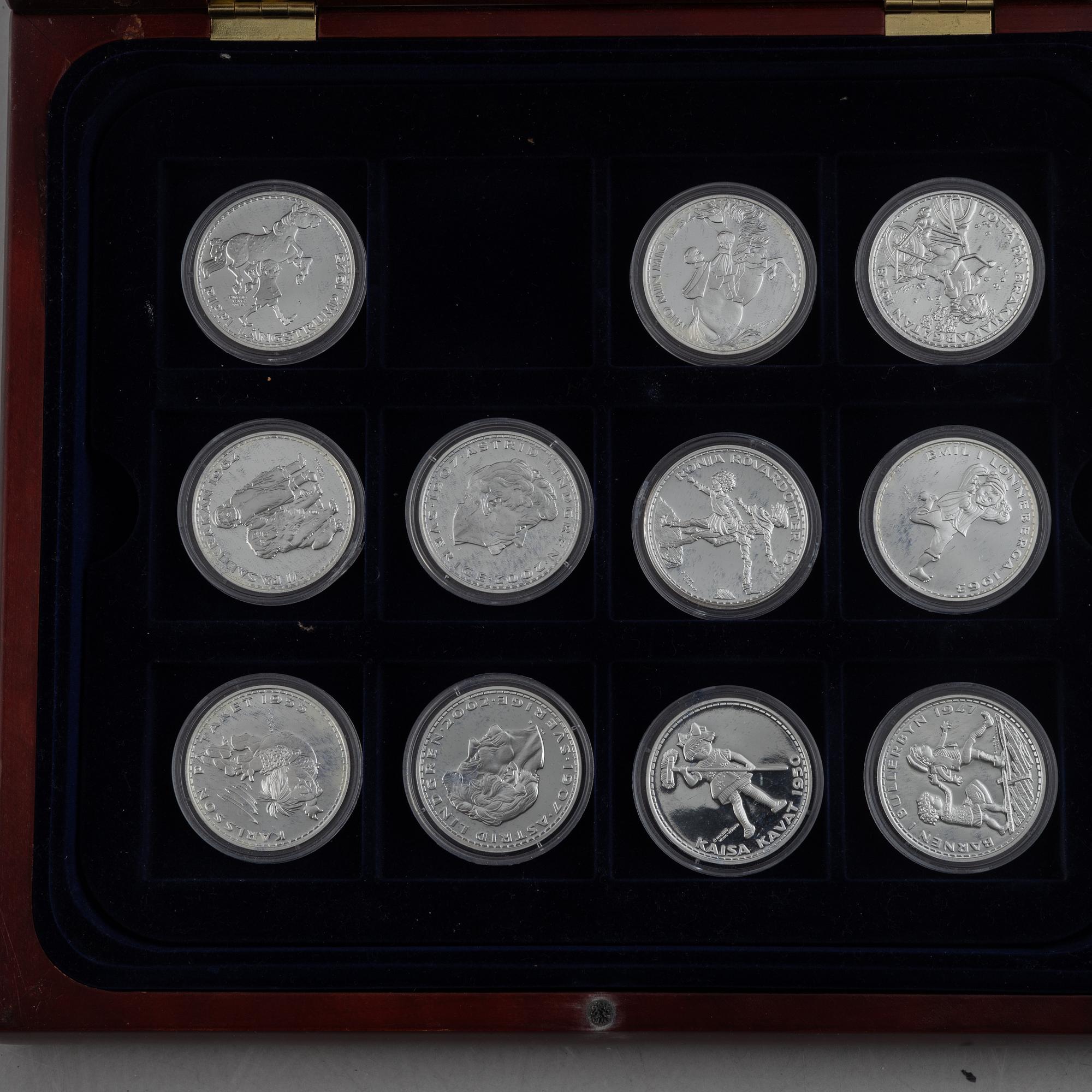 Astrid Lindgren, medaljer 11 st, finsilver, Moneta 2002.