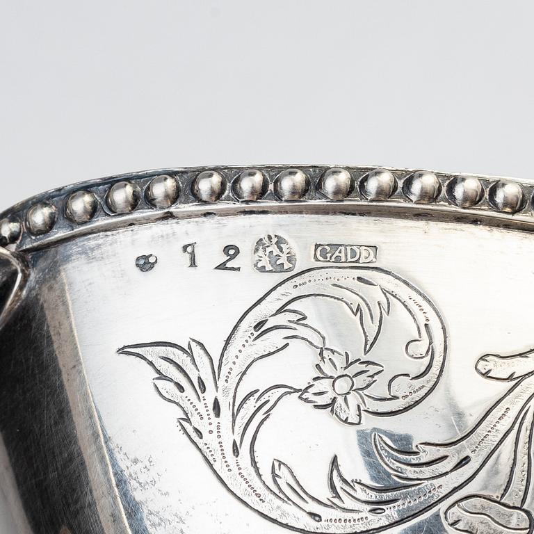 A pair of Swedish Gustavian 18th century silver sugar bowls with lid, marks of Johannes Gadd, Umeå 1791.