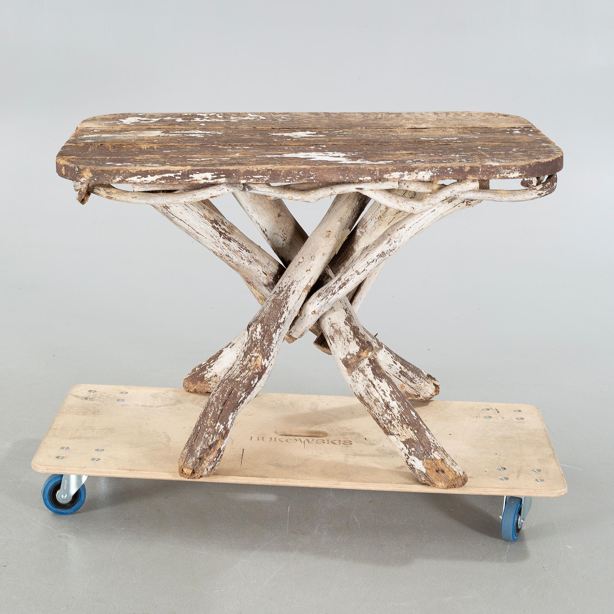 TRÄDGÅRDSBORD, 1900-talets första hälft.