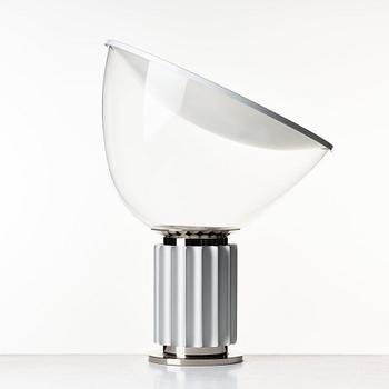 Achille Castiglioni, & Pier Giacomo Castiglioni, bordslampor 1 par, "Taccia", Flos, Italien efter 1962.