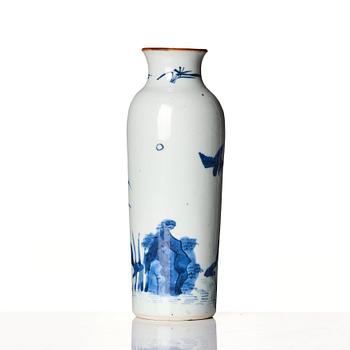 A blue and white Transitional vase, 17th Century.