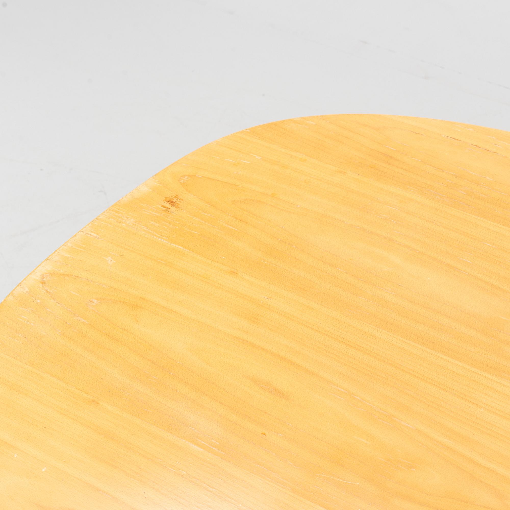 Bruno Mathsson & Piet Hein, a beech tree 'Superellips' dining table, Fritz Hansen, 1983.