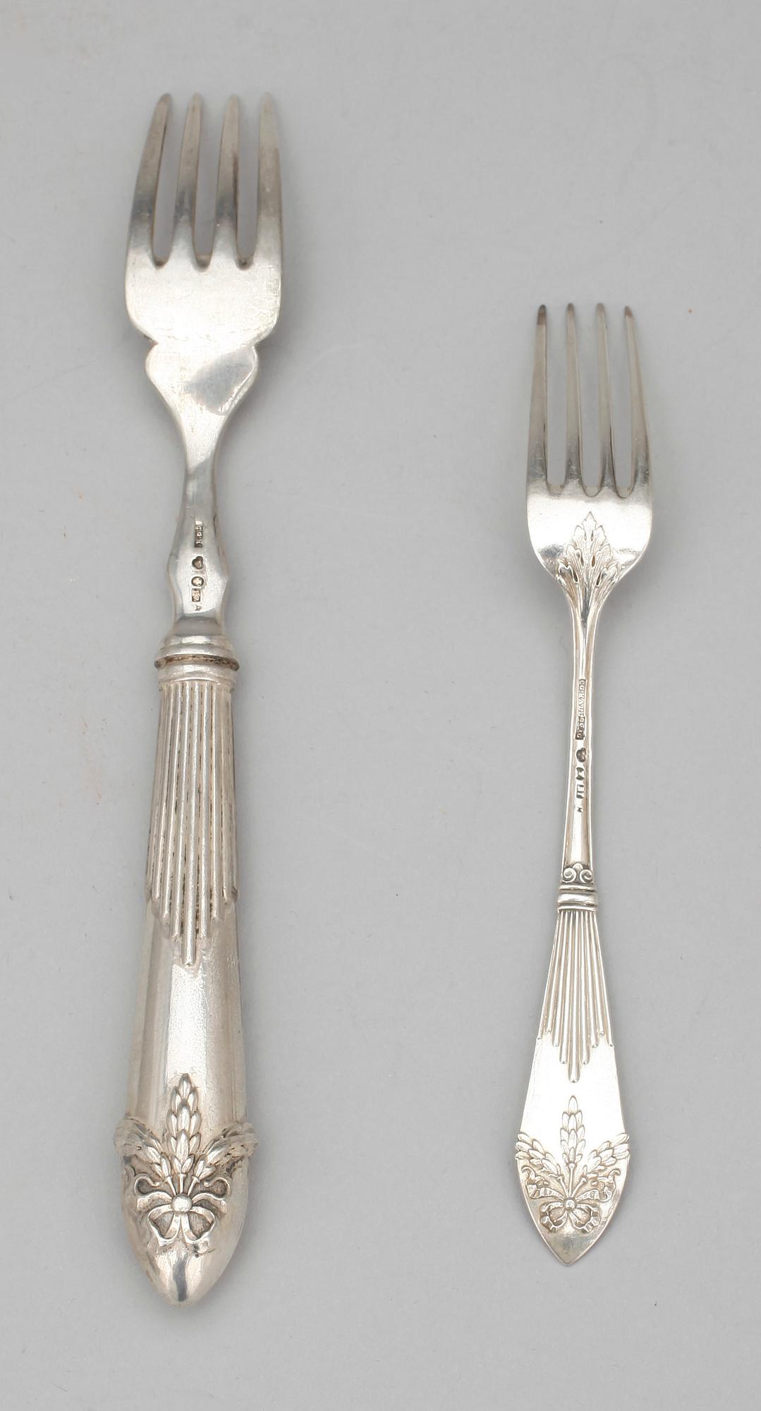 BESTICKSERVIS, 53 delar, modell "Empire", C.G Hallberg, Stockholm, 928, Total vikt ca 2175 gram.