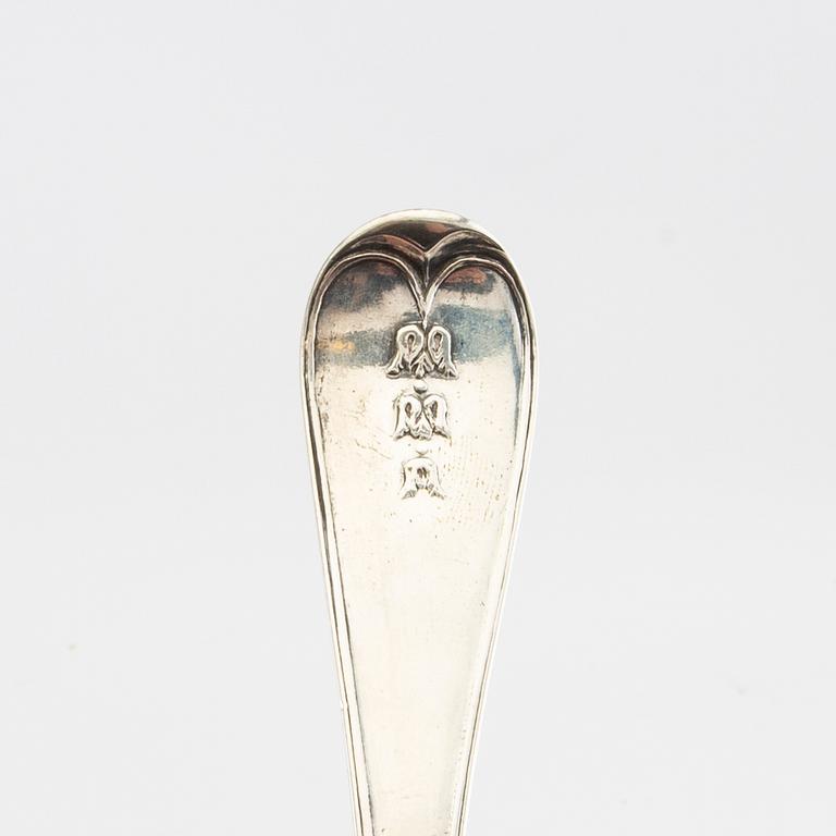 Spoons 14 pcs silver including Pehr Zethelius 1775, "Swedish double-threaded" and French model, 1775-1940.