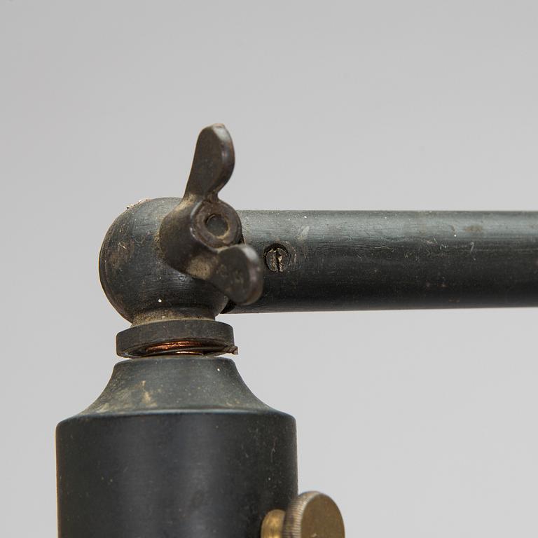 Paavo Tynell, golvlampa / ateljélampa, beställningsarbete, Taito 1933.