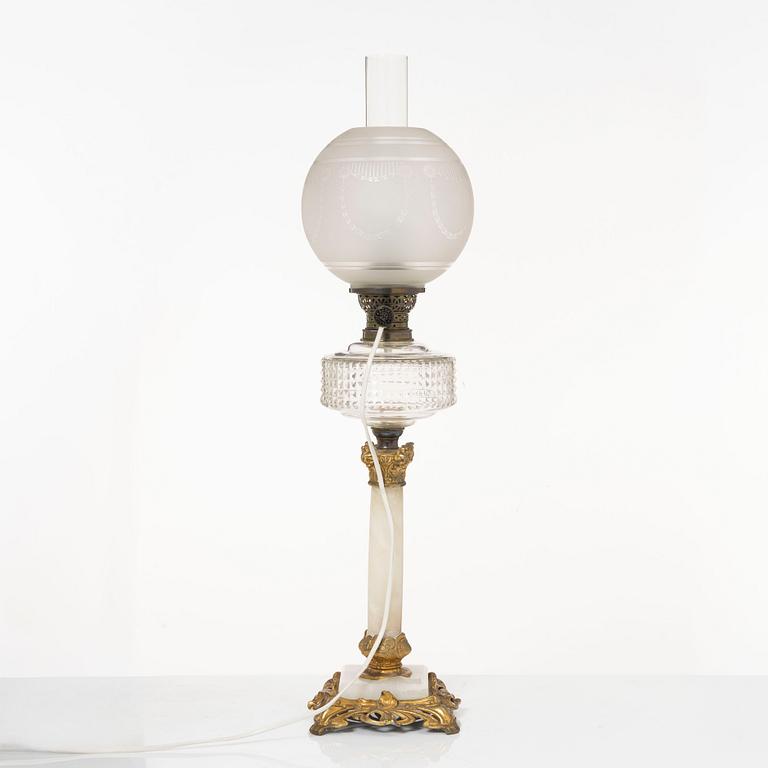 Bordslampa, omkring år 1900.