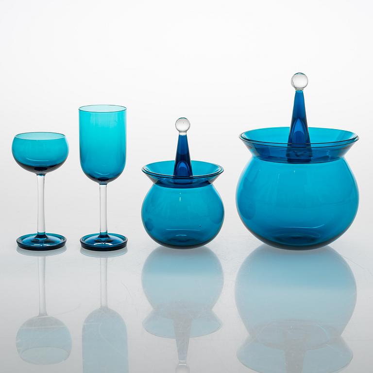 NANNY STILL, A set of 17 glass pieces 'Harlekiini', Riihimäen Lasi Oy, 1950-60s.