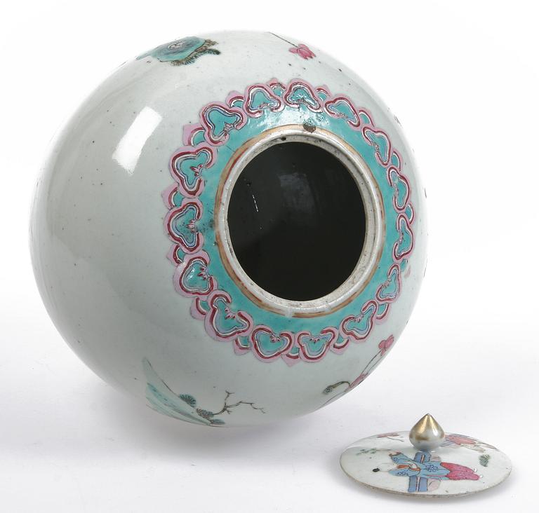 BOJAN MED LOCK, porslin, Kina 1800-tal.
