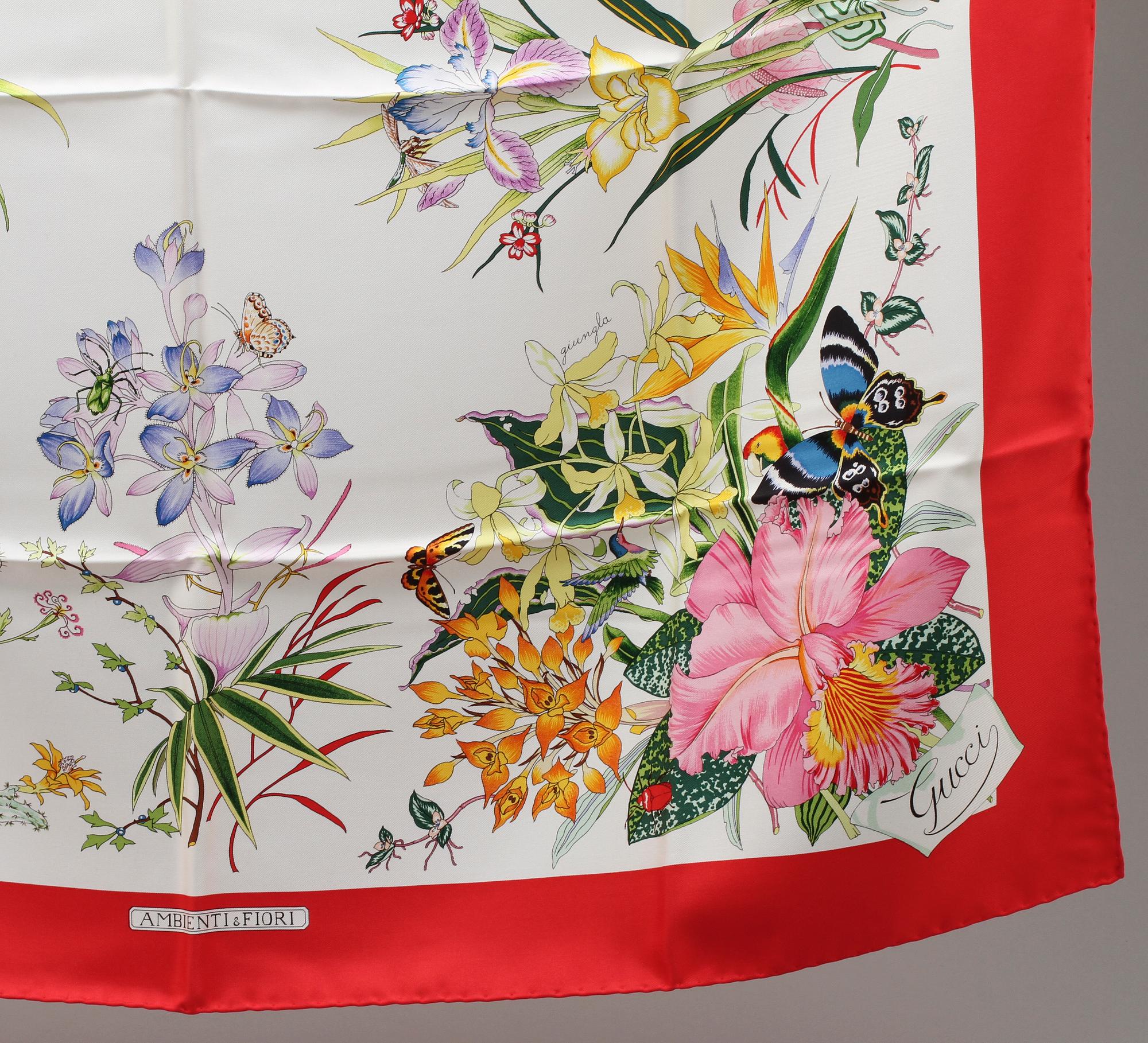 SCARF, siden, Gucci, 1900-talets fjärde kvartal.
