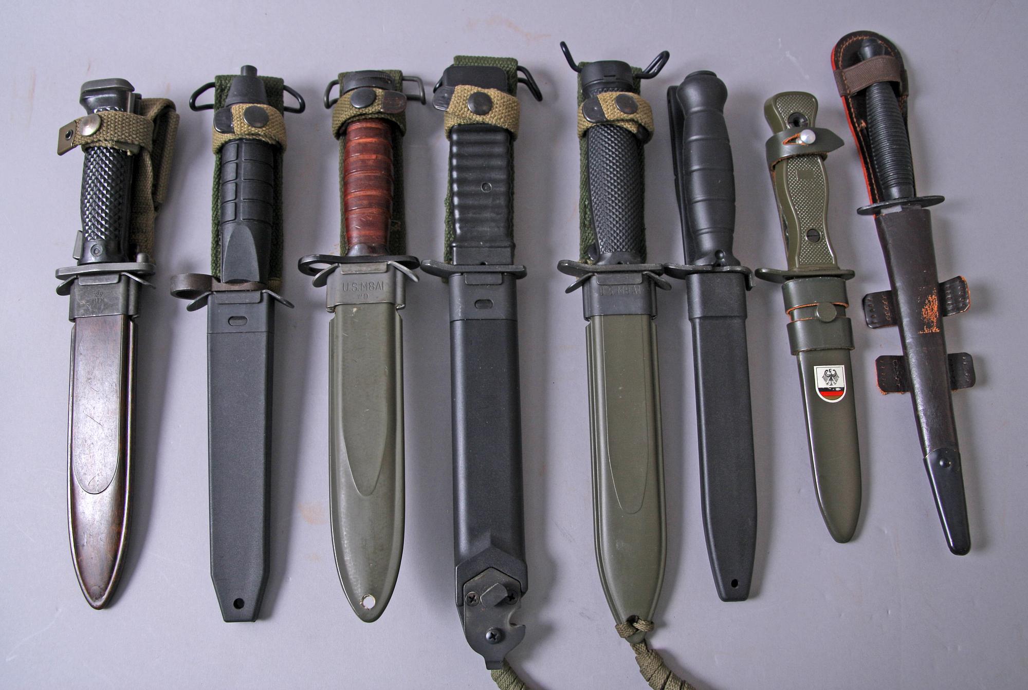 COMMANDOKNIVAR OCH BAJONETTER MM, 8+2.