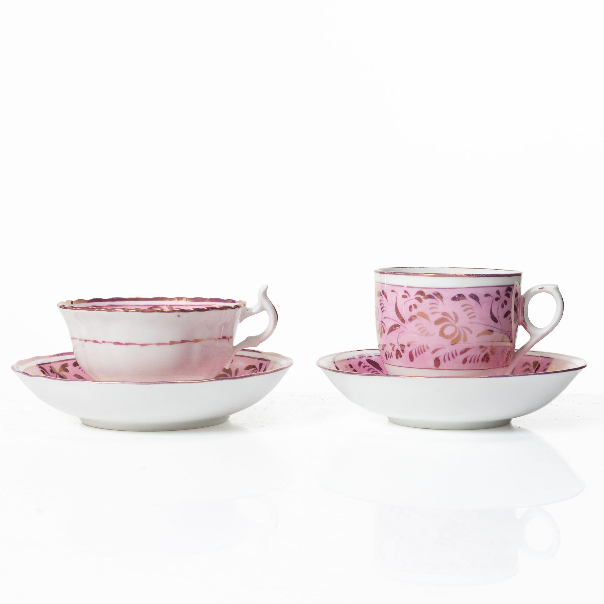 Twelve cups and saucers, England, 19th century.