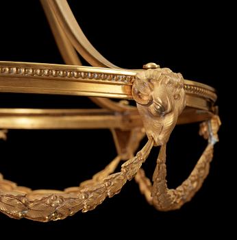 LJUSKRONA, förgylld metall, empirestil, tidigt 1900-tal. H 74.