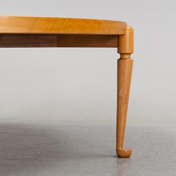 Josef Frank, soffbord, modell 2139, Firma Svenskt Tenn, formgivet 1952.