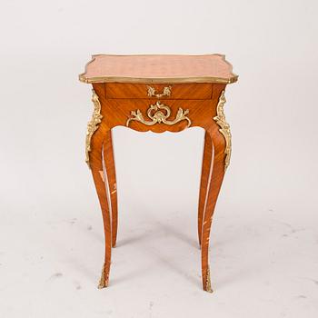 BORD, rokokostil, 1900-talets mitt.