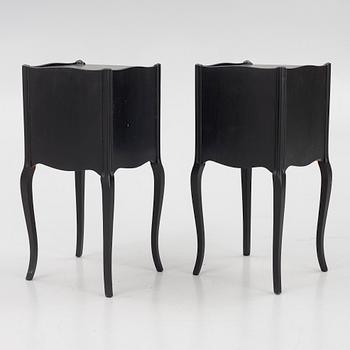 A pair of rococo-stylde bedside tables, mid/second half of the 20th century.