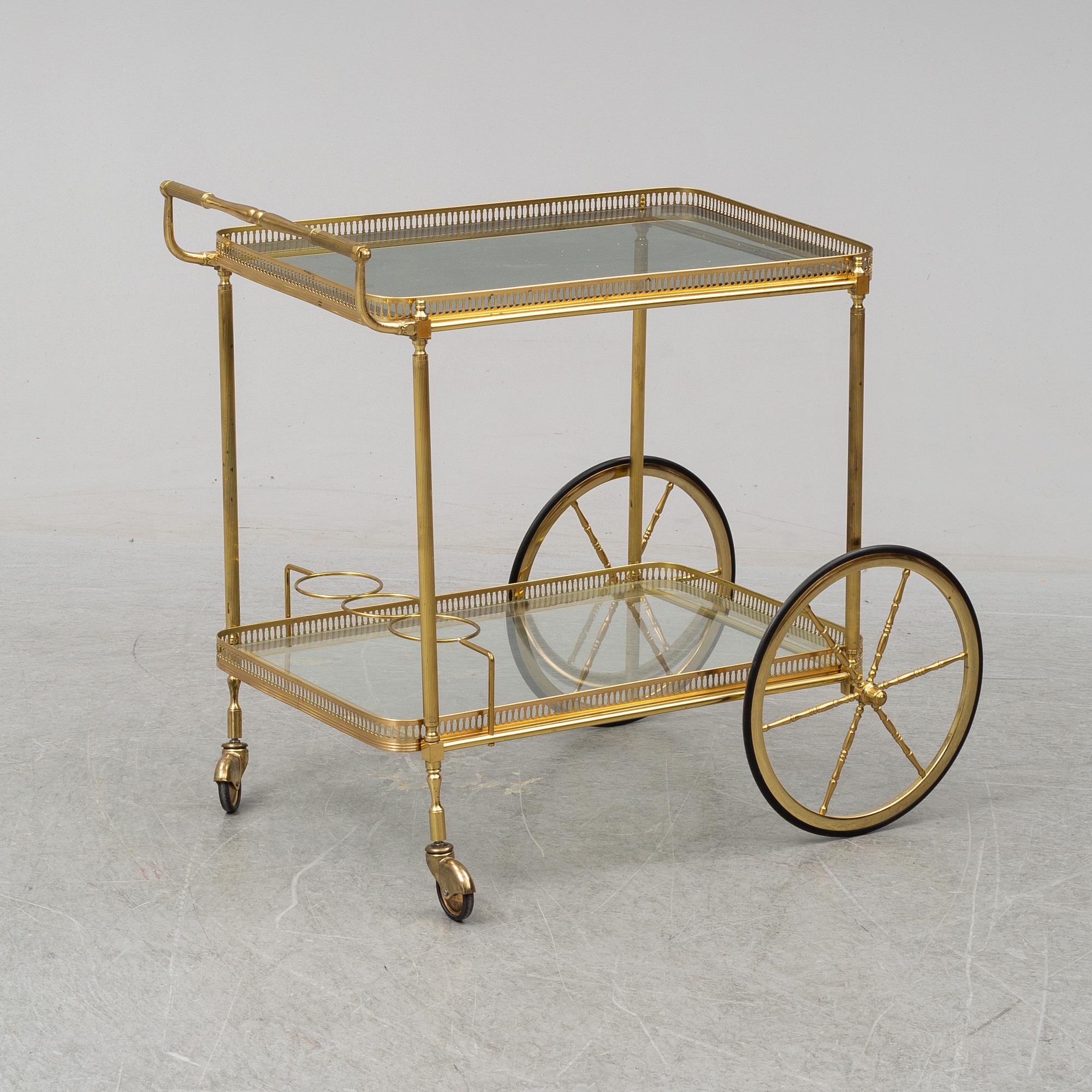 SERVERINGSVAGN, 1900-talets andra hälft.