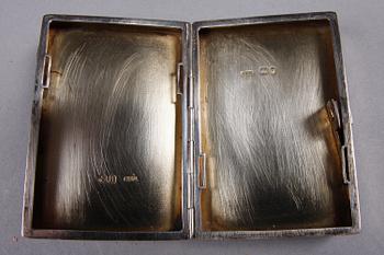 DOSOR, 2 st, silver, rokokostil, London 1883 samt Samuel Boyce Landeck, Sheffield import 1900 .