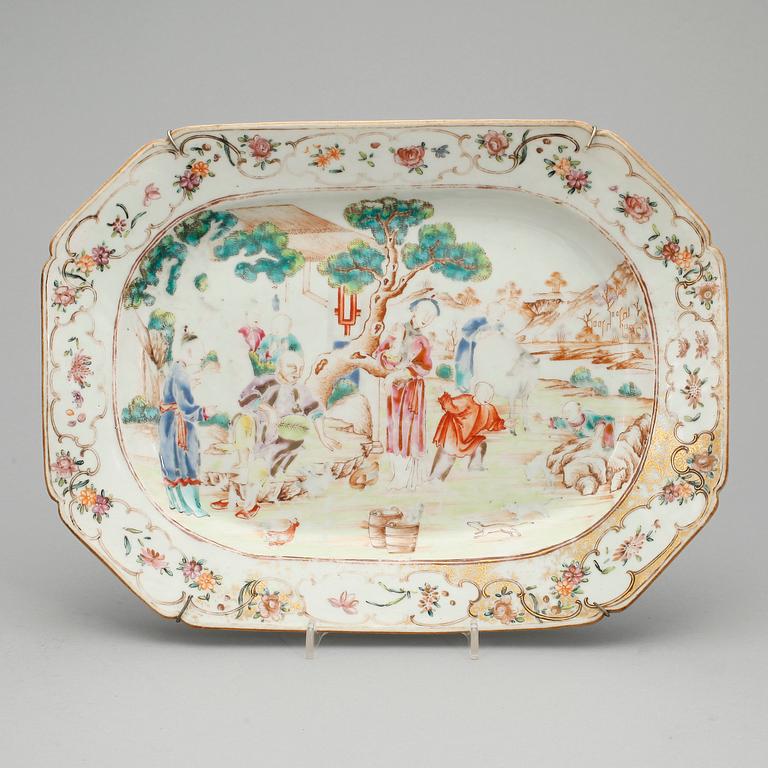 STEKFAT, porslin, Kina, Qianlong, 1700-tal.