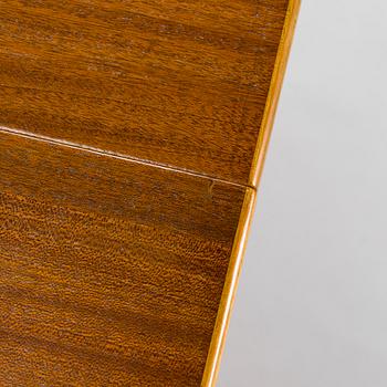 Alvar Aalto, A mid-20th Century '92' dining table for O.Y. Huonekalu-ja Rakennustyötehdas A.B.
