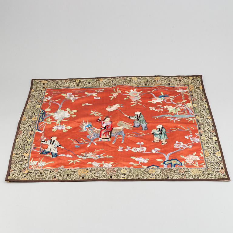 版画 ahtique-1644 版画 ahtique-1644 A Chinese silk embroidery, early 20th