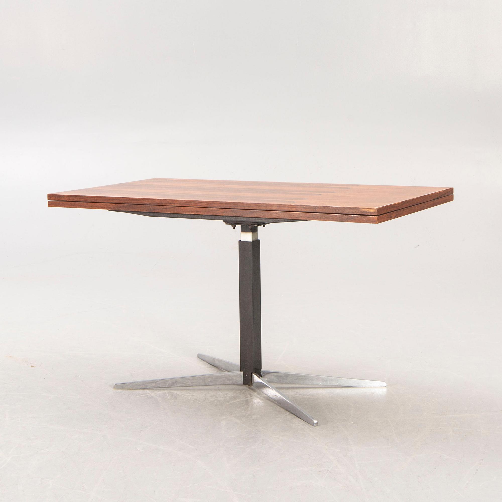 Wilhelm Renz, a 1960s jacaranda adjustable coffee table/dining table,