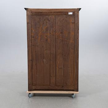 Vitrinskåp, 1900-tal.