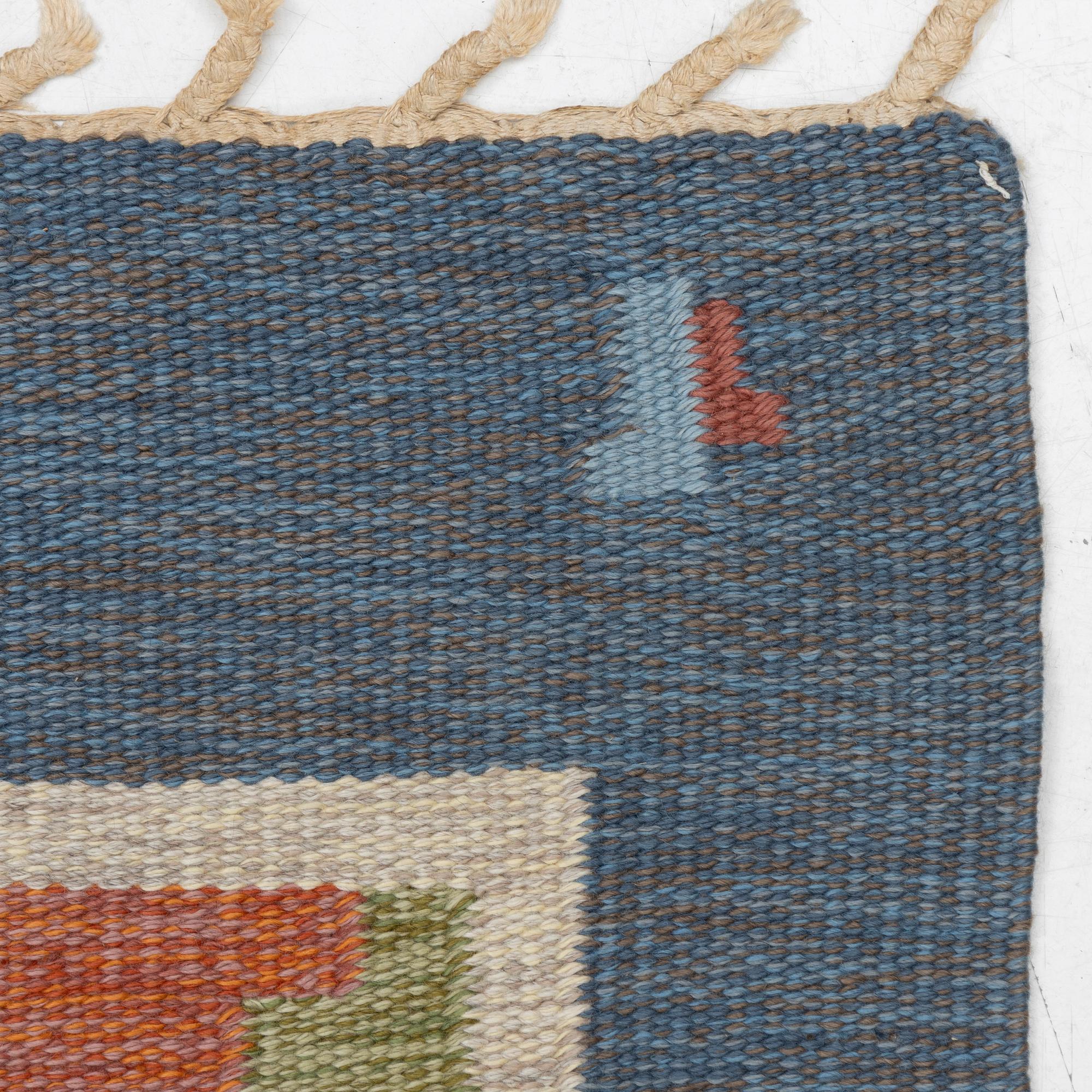 Erik Lundberg, a flat weave rug, Vävaregården, Eringsboda, approx. 249 x 169 cm.