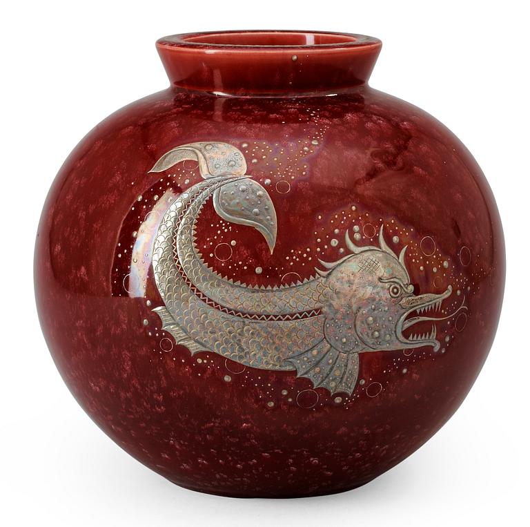 A Wilhelm Kåge red 'Argenta' stoneware vase, Gustavsberg, 1939.