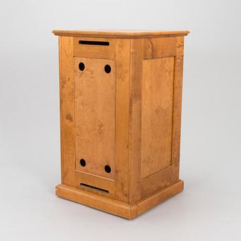 A 21st century jalousie cabinet by Boknäs.